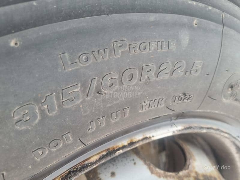 Bridgestone 315/60 R22.5 Sve sezone