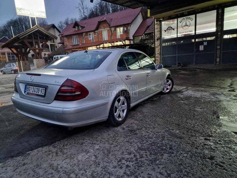 Mercedes Benz E 270 