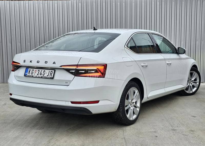 Škoda Superb 2.0tdi/DSG/VIRTUAL