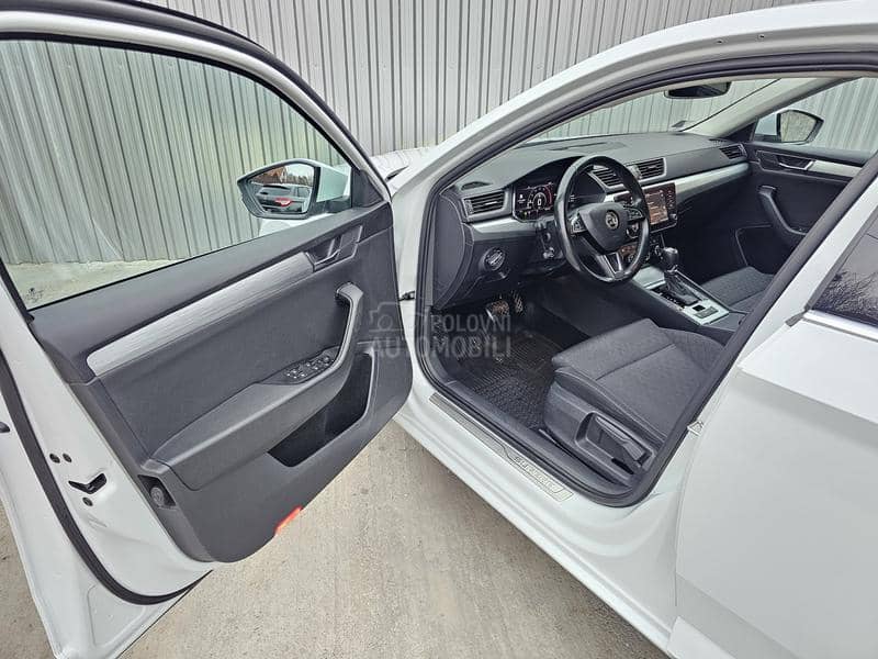 Škoda Superb 2.0tdi/DSG/VIRTUAL