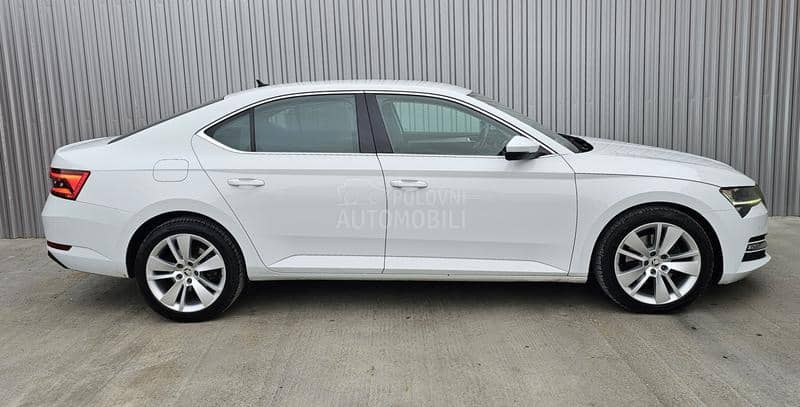 Škoda Superb 2.0tdi/DSG/VIRTUAL