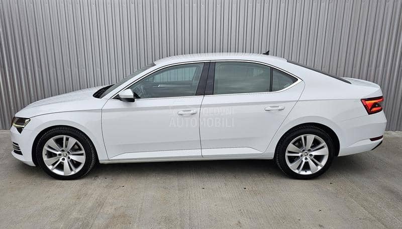 Škoda Superb 2.0tdi/DSG/VIRTUAL