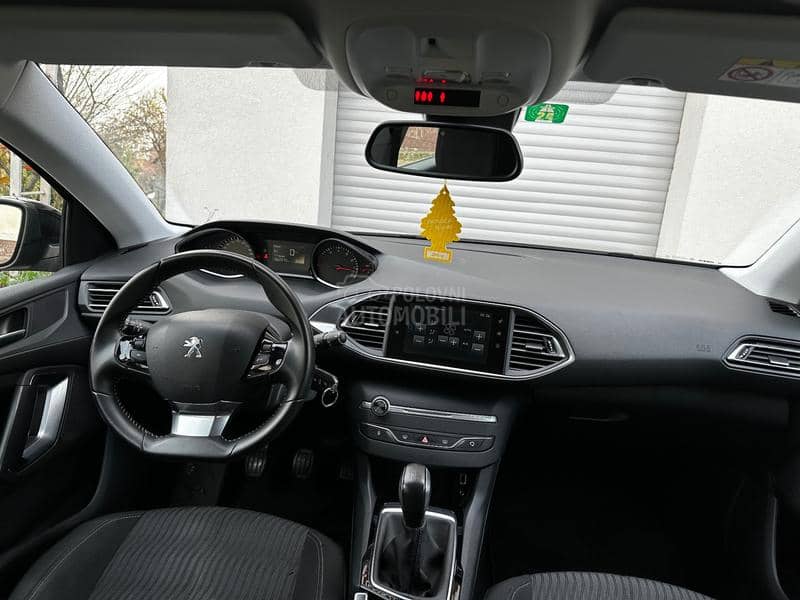 Peugeot 308 60.000k.m. CH