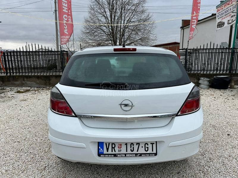 Opel Astra H 