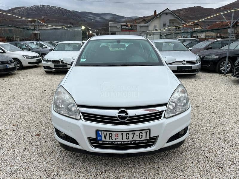 Opel Astra H 