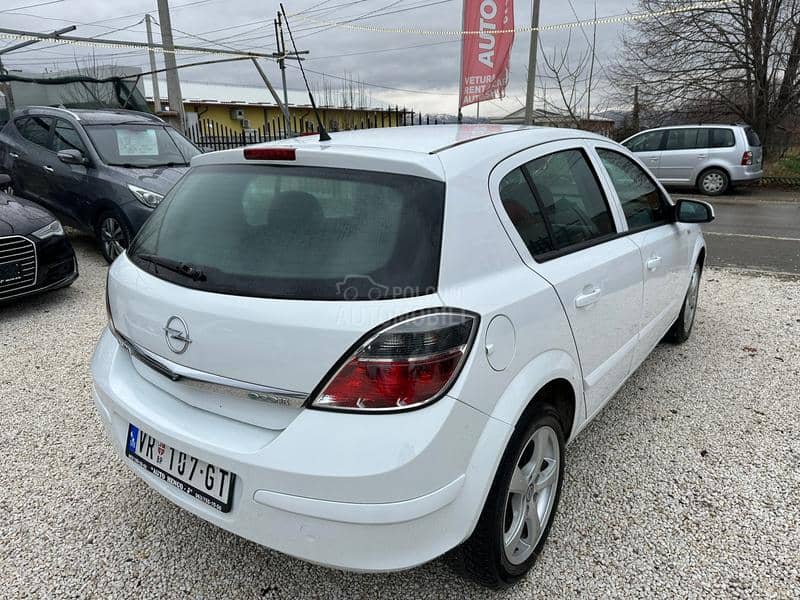 Opel Astra H 