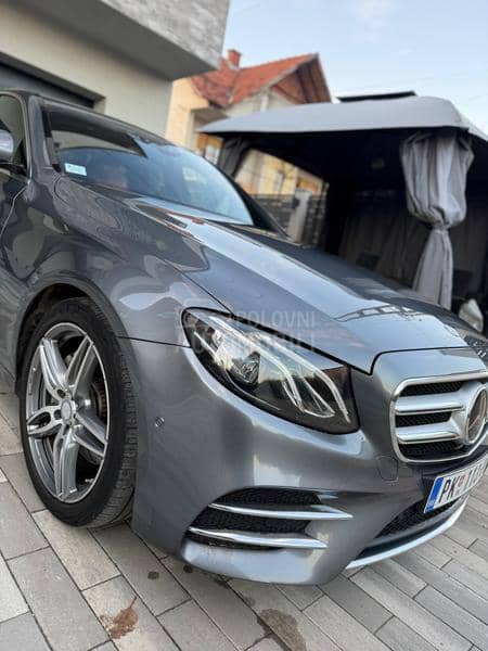 Mercedes Benz E 220 AMG Virtual