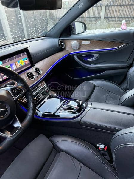 Mercedes Benz E 220 AMG Virtual