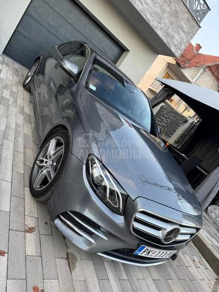 Mercedes Benz E 220 AMG Virtual