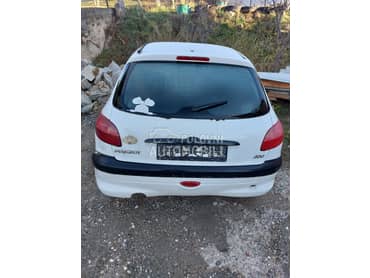 zadnje svetlo za maglu za Peugeot 206 od 1998. do 2007. god.
