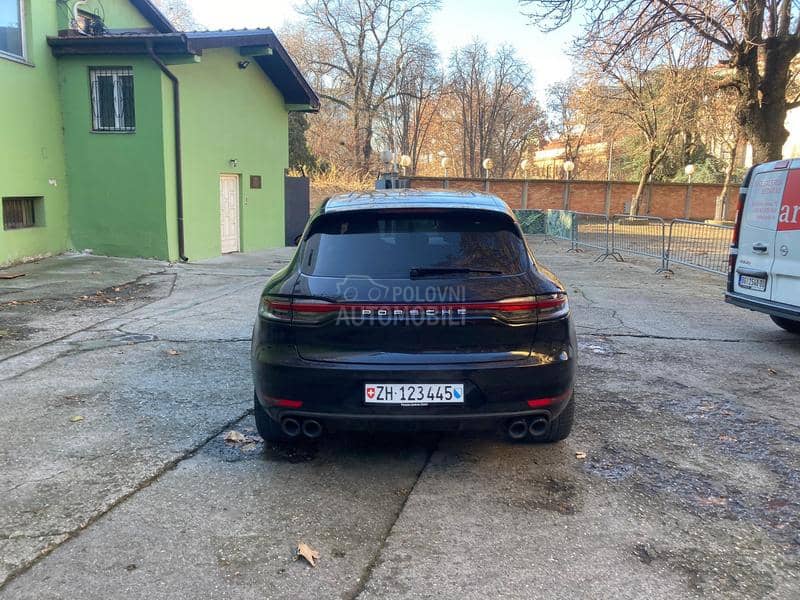 Porsche Macan CHRONO