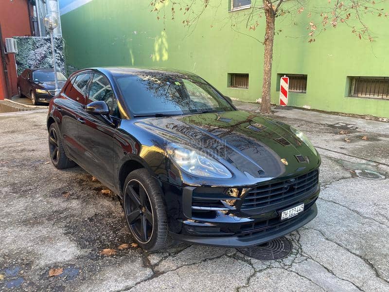 Porsche Macan CHRONO