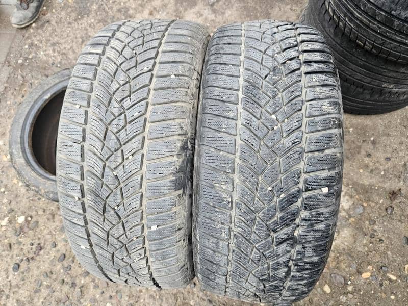 Goodyear 225/50 R17 Zimska