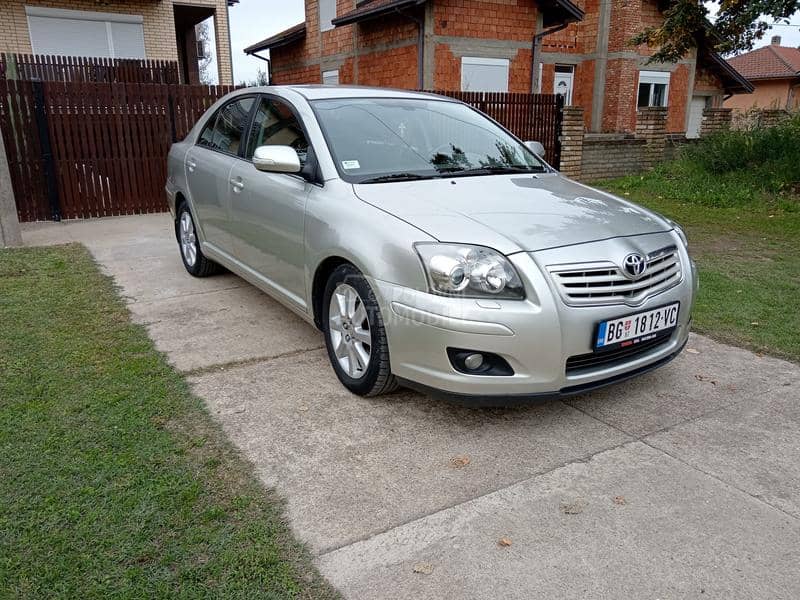 Toyota Avensis 