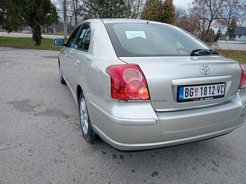 Toyota Avensis 