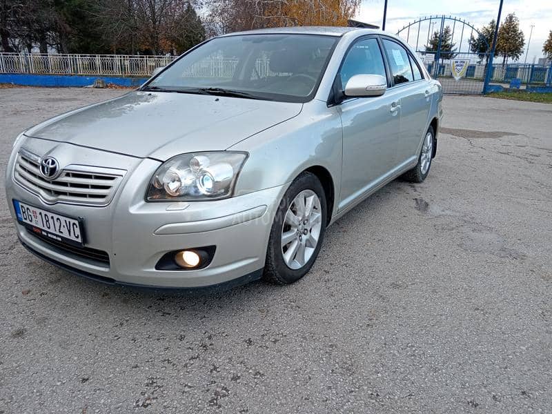 Toyota Avensis 