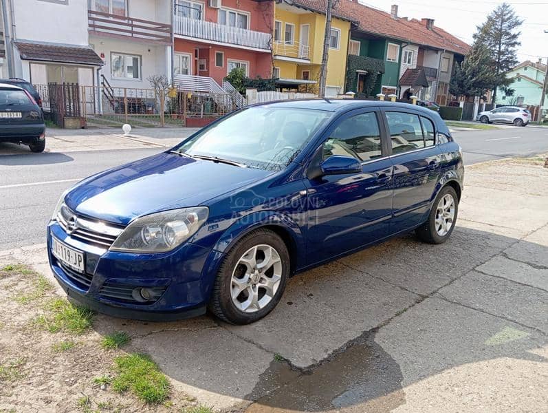 Opel Astra H 