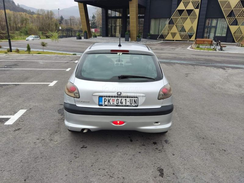 Peugeot 206 H I T N O  9.2025