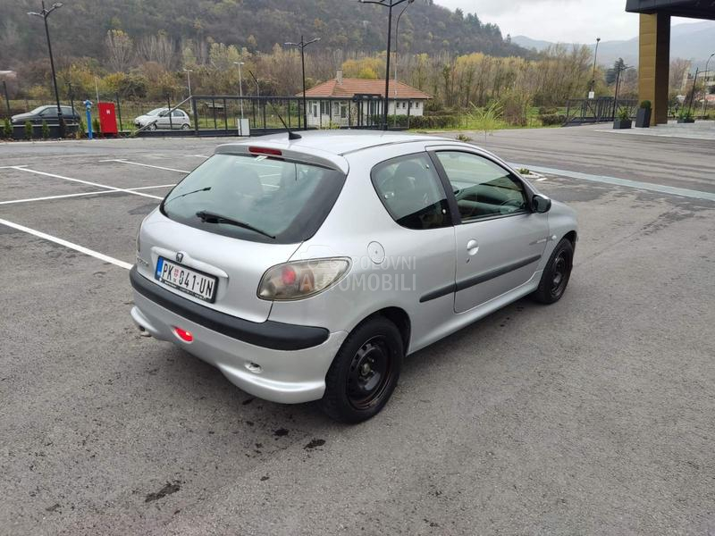 Peugeot 206 H I T N O  9.2025