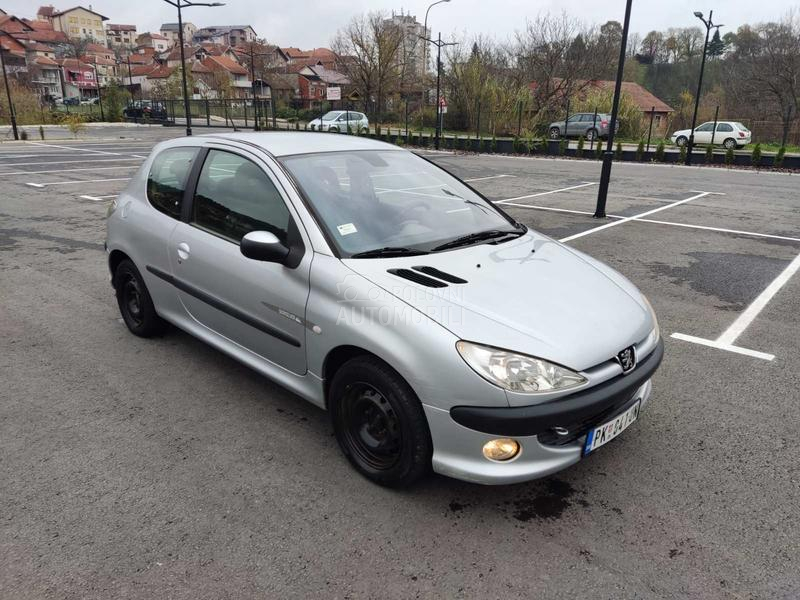 Peugeot 206 H I T N O  9.2025