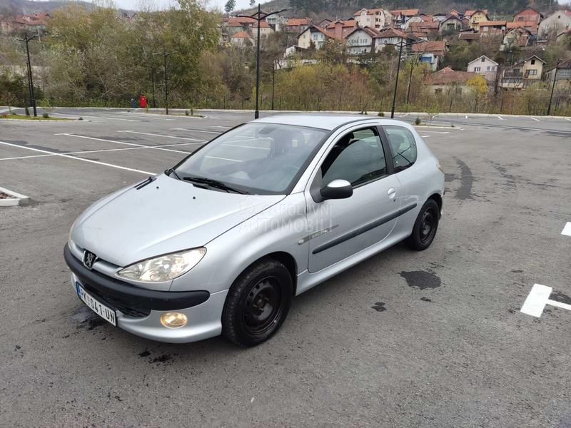 Peugeot 206 H I T N O  9.2025