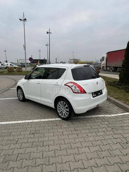 Suzuki Swift nov