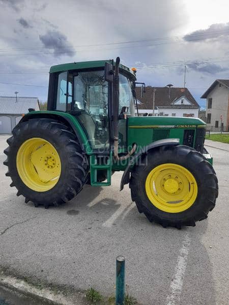 John Deere 6310