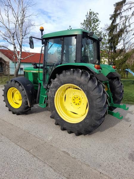 John Deere 6310