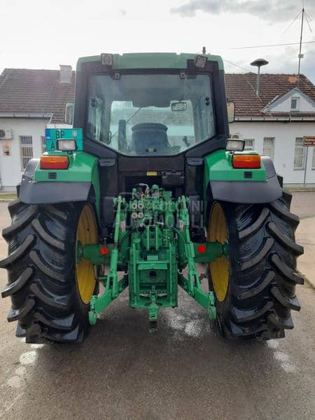 John Deere 6310