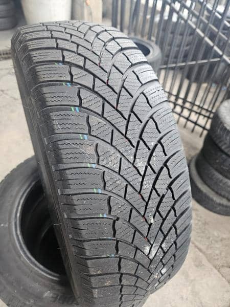 Bridgestone 185/60 R15 Zimska