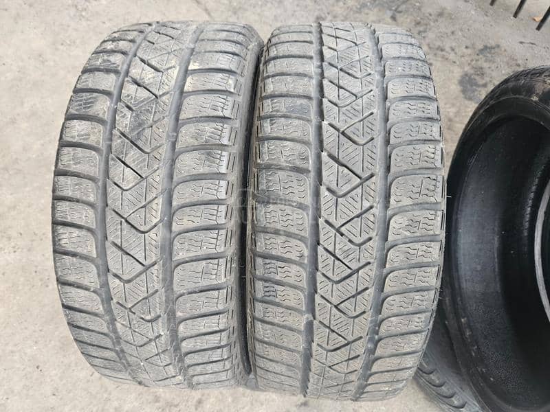 Pirelli 205/40 R17 Zimska