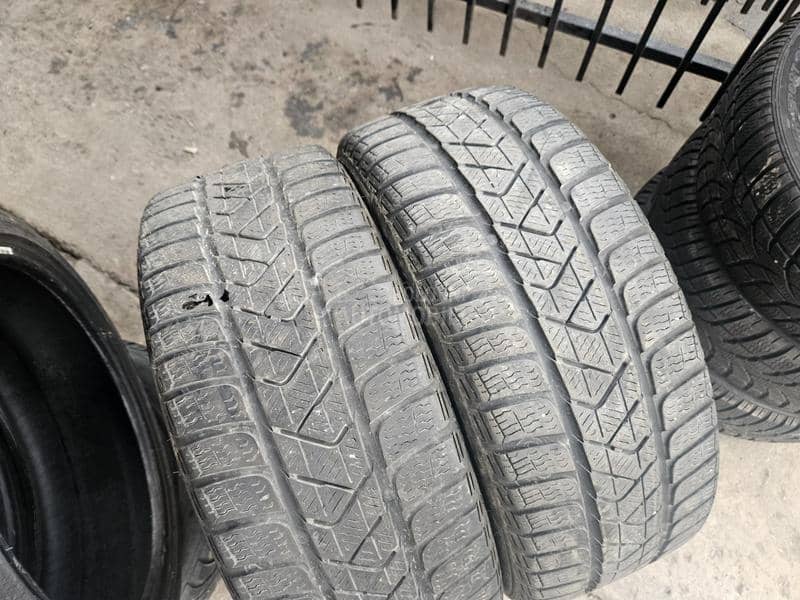 Pirelli 205/40 R17 Zimska