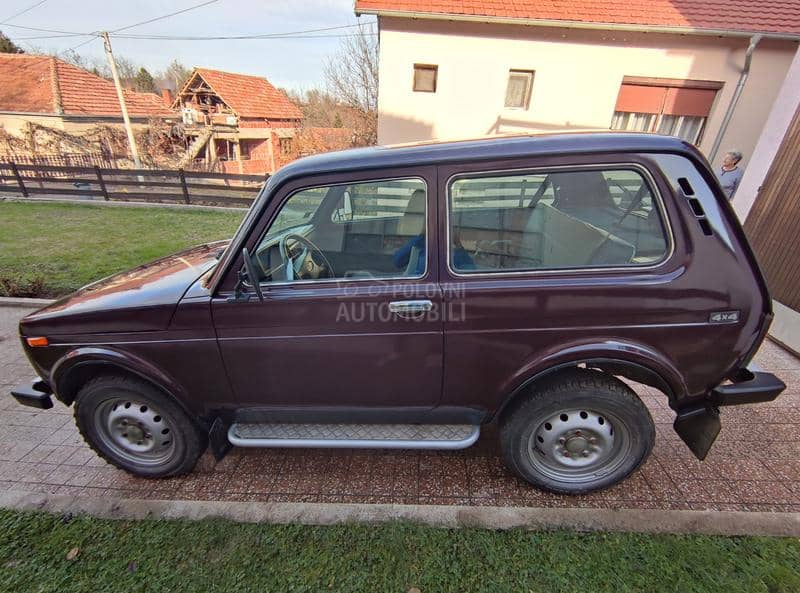 Lada Niva 