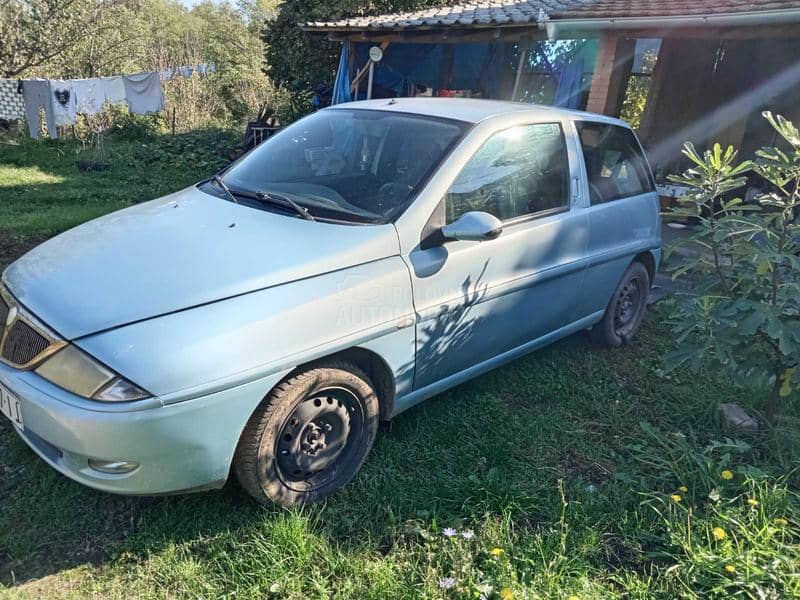 Lancia Ypsilon 