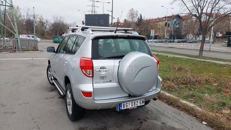 Toyota RAV 4 2.2 D4D