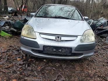 Honda Civic 2004. god. -  kompletan auto u delovima