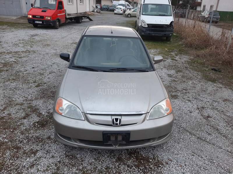 Honda Civic hibrid 2004. god. -  kompletan auto u delovima