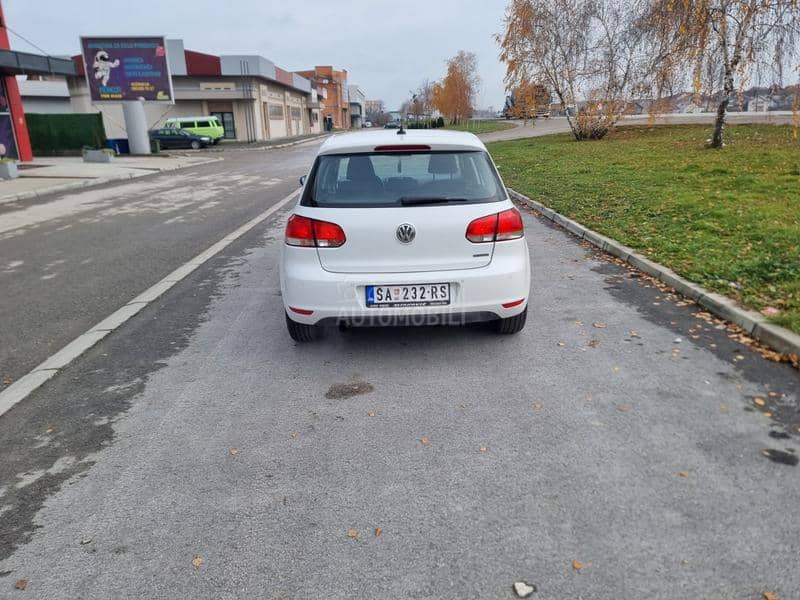 Volkswagen Golf 6 1,6 TDI BLUEMOTION