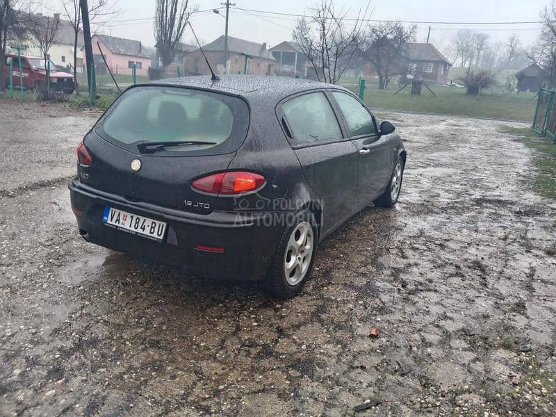 Alfa Romeo 147 