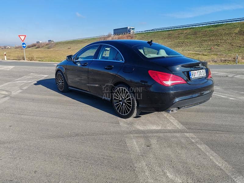 Mercedes Benz CLA 220 amg sport