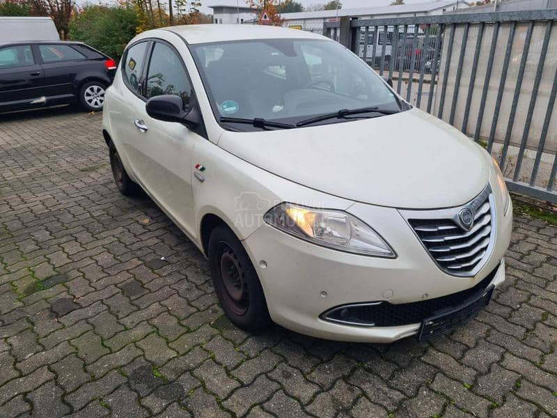 Lancia Ypsilon TwinAir 0.9