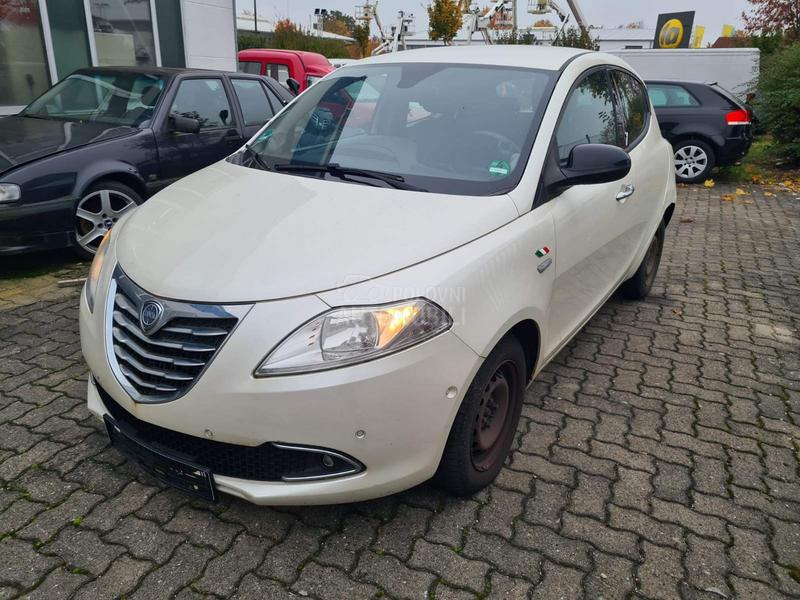 Lancia Ypsilon TwinAir 0.9