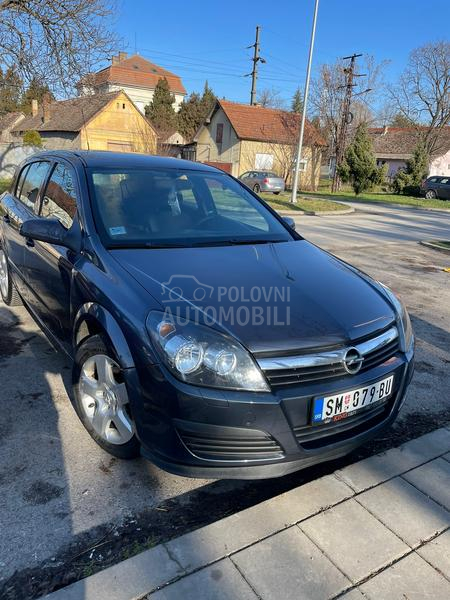 Opel Astra H 