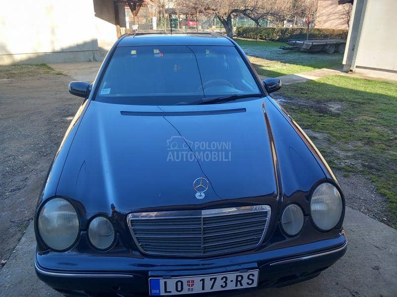 Mercedes Benz E 270 