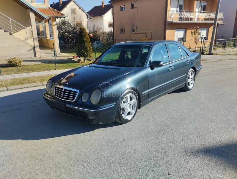 Mercedes Benz E 320 Avangarde