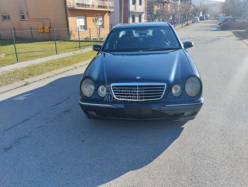 Mercedes Benz E 320 Avangarde