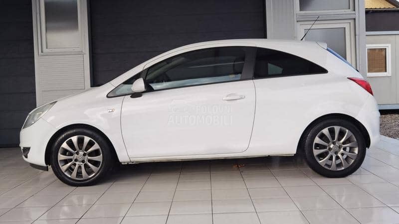 Opel Corsa D 1.4  Svajcarska