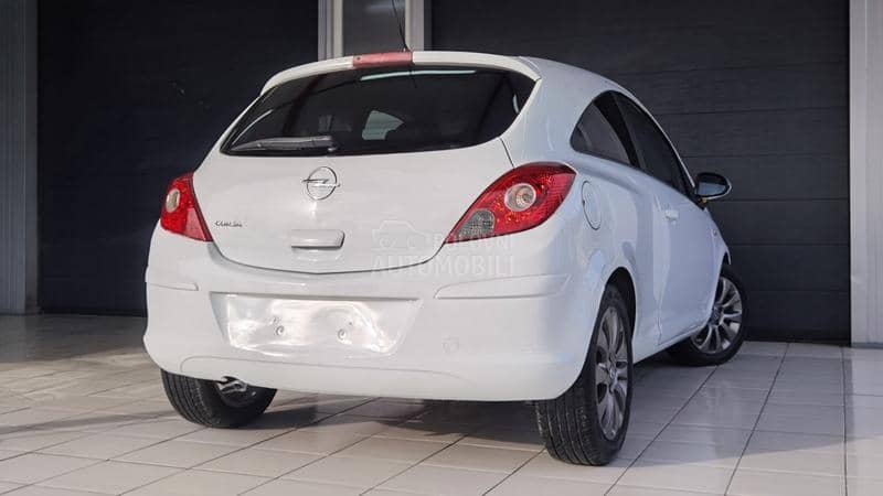 Opel Corsa D 1.4  Svajcarska