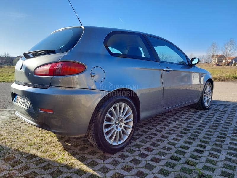 Alfa Romeo 147 1.9 JTD