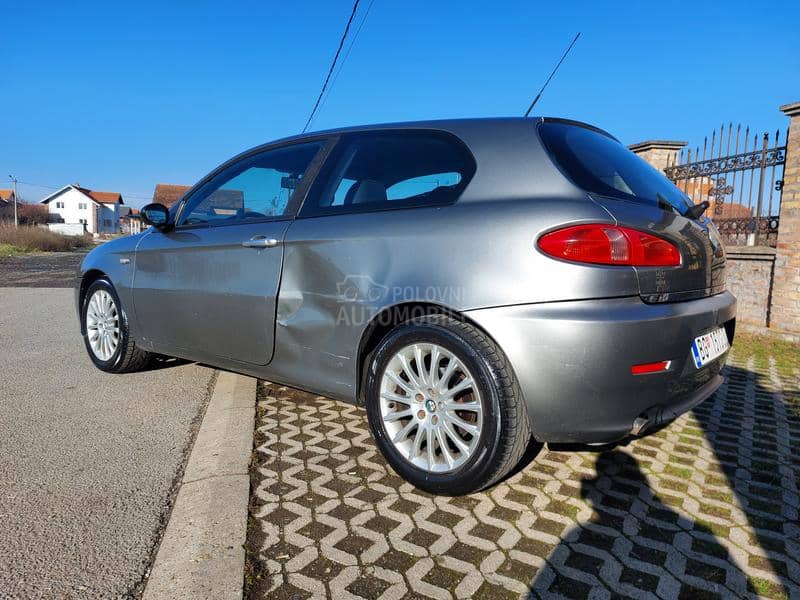 Alfa Romeo 147 1.9 JTD